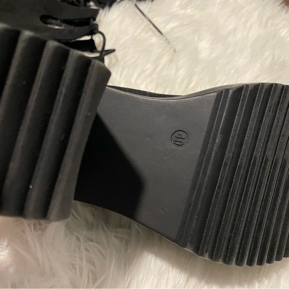 Lace up knee high zip up goth boots size 9 new with tags - Picture 4 of 5